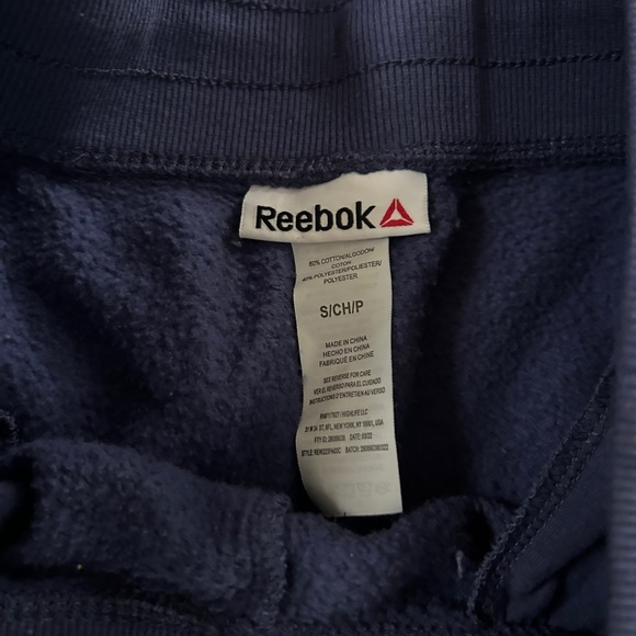 Reebok - Picture 6 of 7